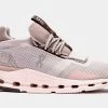 On Running Cloudnova Womens Running Shoes (Pearl/Shell) -Sale On Shoes 224f3d1fc034031d563c6fa51a56a1c3